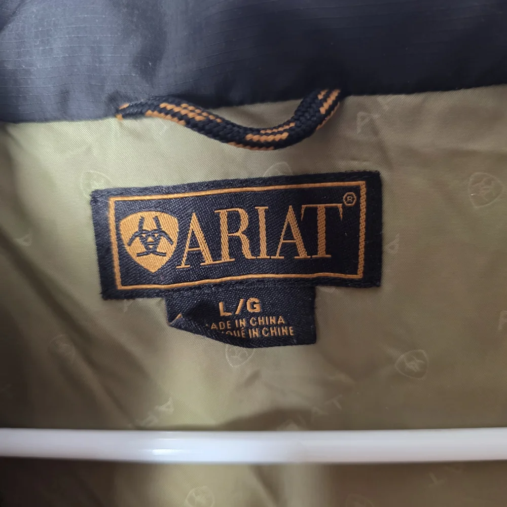 Ariat Goose Down Puffer Vest Black Full Zip Insulated Riding Equestrian Large - Picture 6 of 7